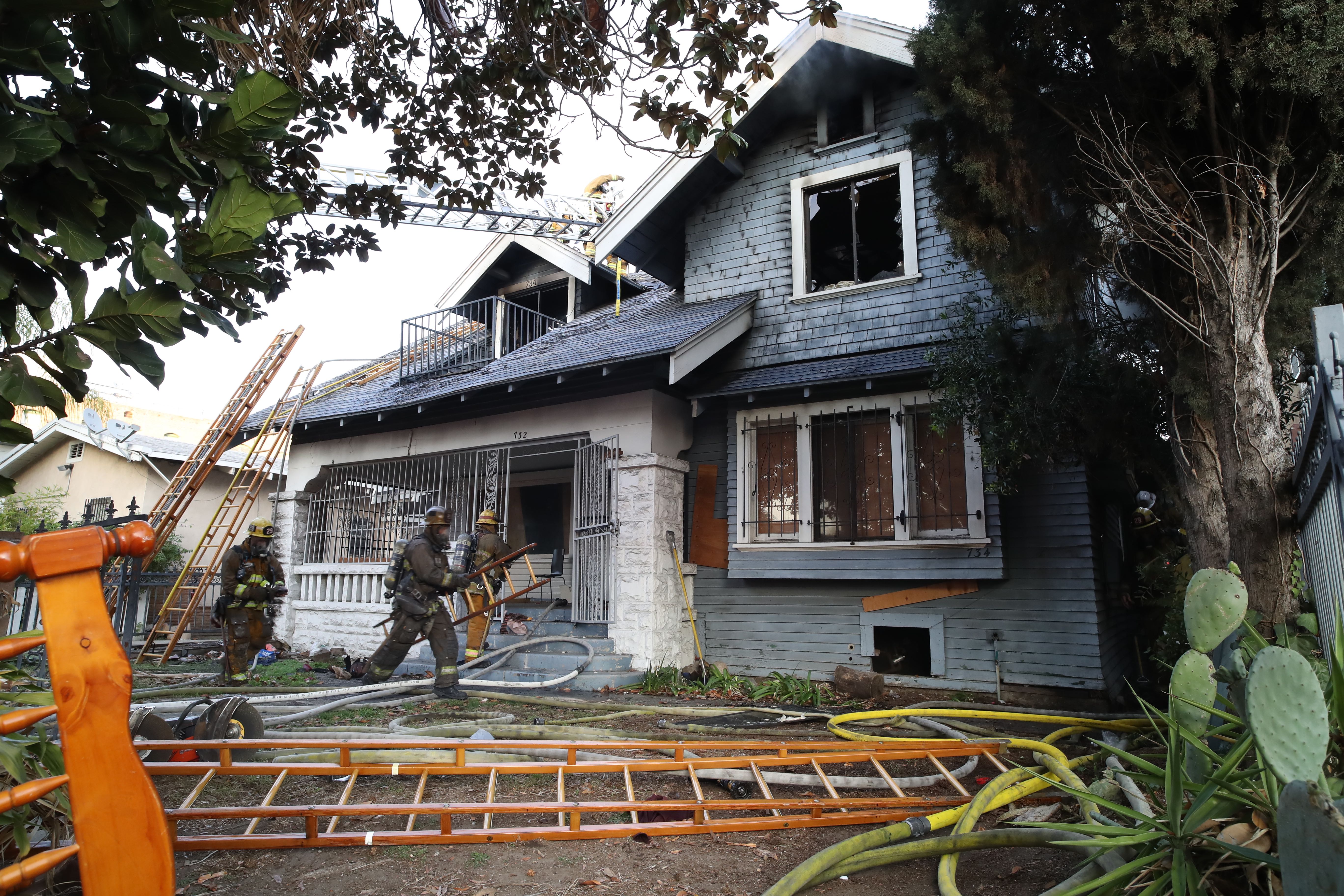 Two Injured When Fire Erupts in Vacant Koreatown Home